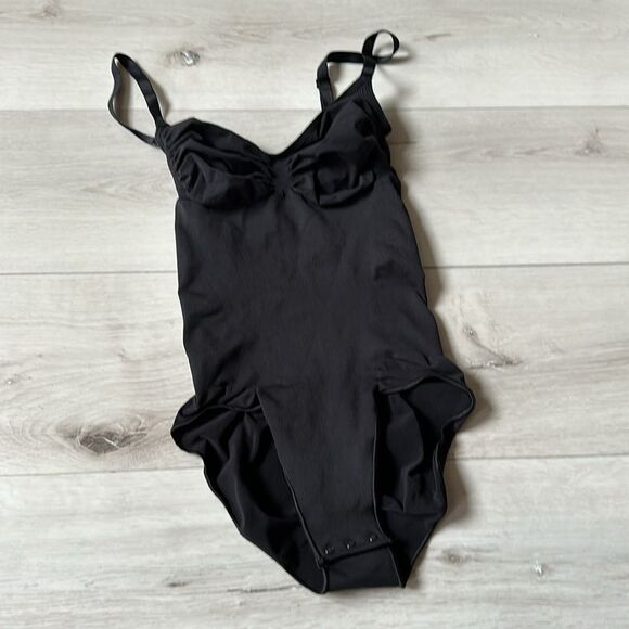 SKIMS SEAMLESS SCULPT body suit Black size‎ XL NWOT - Picture 5 of 8